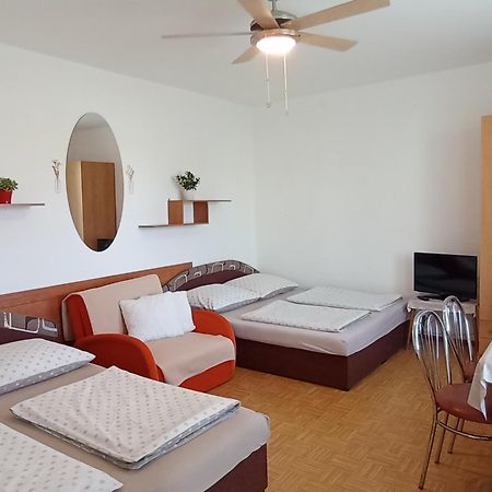 Afrodita Hotel Štúrovo Eksteriør billede