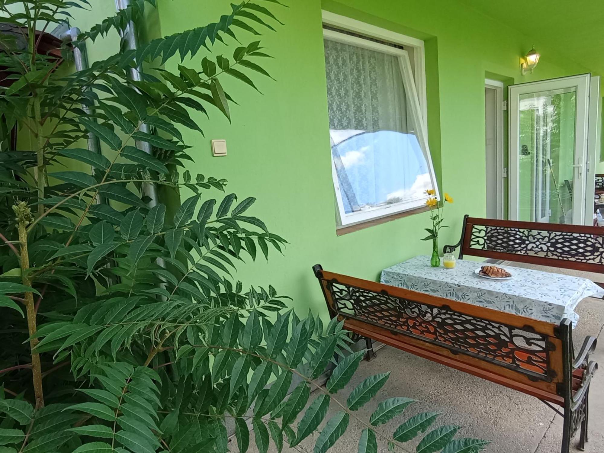 Afrodita Hotel Štúrovo Eksteriør billede
